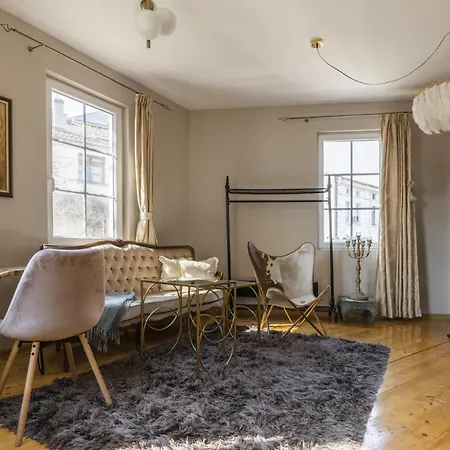 Artcity - 3 Boutique Suits In Historic Town بلوفديف