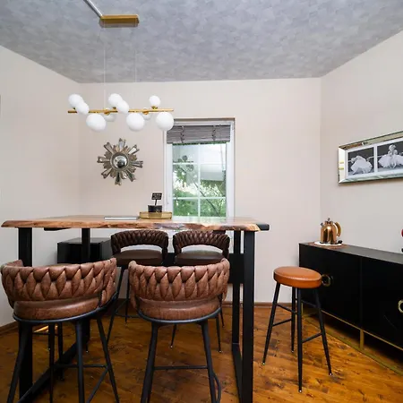 Artcity - 3 Boutique Suits In Historic Town فيلة