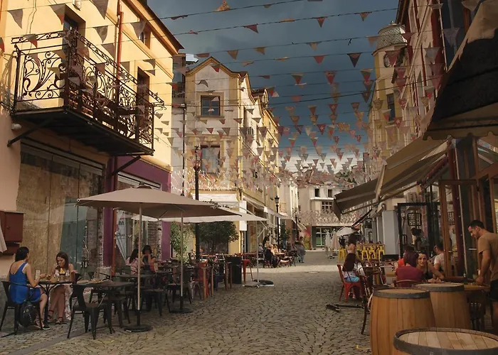 Artcity - 3 Boutique Suits In Historic Town *