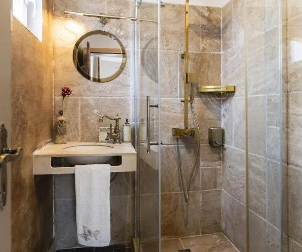 Artcity - 3 Boutique Suits In Historic Town * 플로브디프