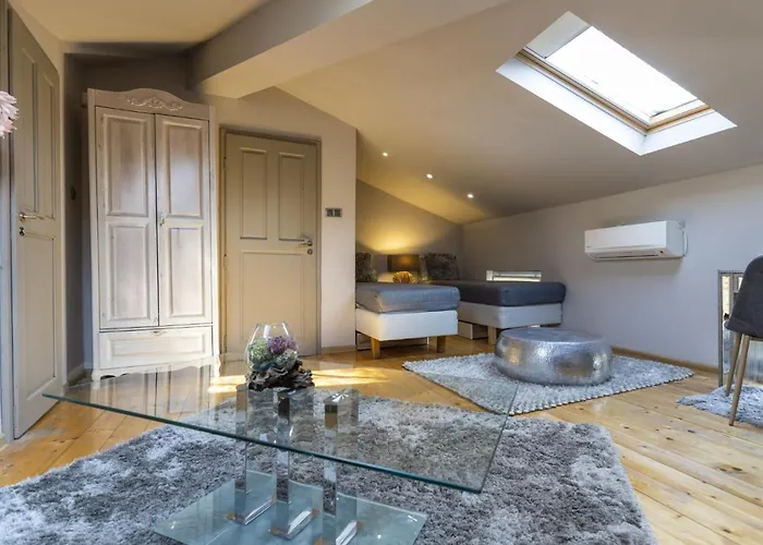 Artcity - 3 Boutique Suits In Historic Town * 플로브디프