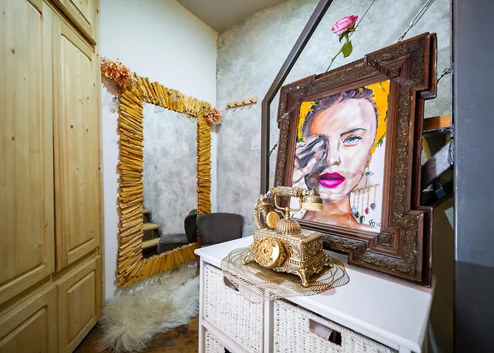 Artcity - 3 Boutique Suits In Historic Town 빌라 *