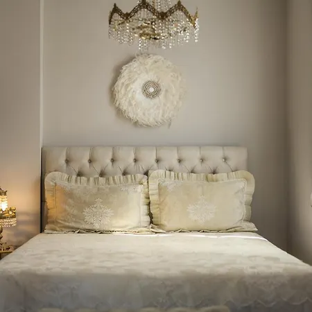 Artcity - 3 Boutique Suits In Historic Town *