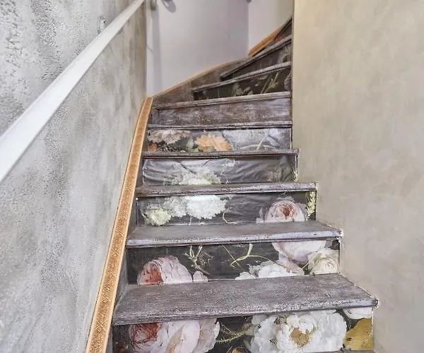 Artcity - 3 Boutique Suits In Historic Town *