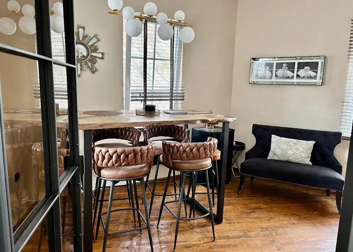 Artcity - 3 Boutique Suits In Historic Town 别墅 *