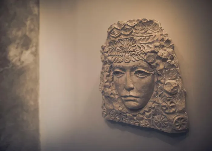 Artcity - 3 Boutique Suits In Historic Town *